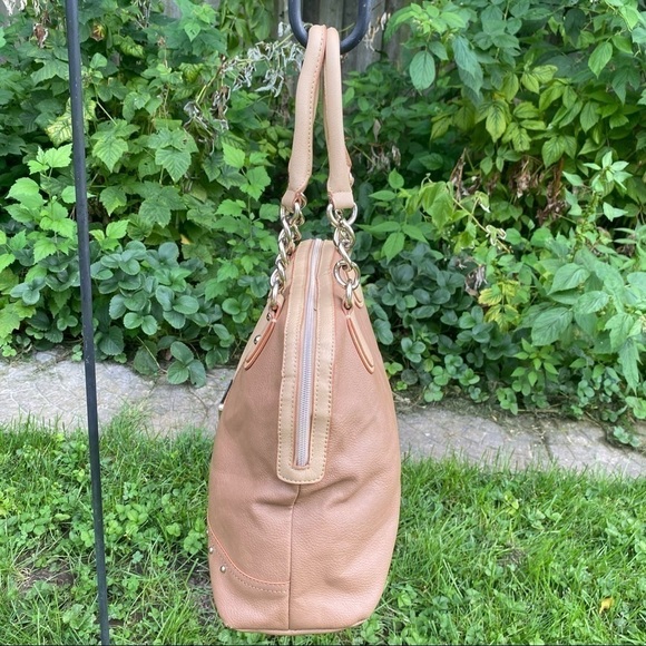 Guess Los Angeles Beige & Tan Faux Leather Purse - Picture 6 of 12